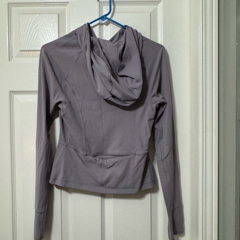 Lululemon move with ease jacket size 8 euc - Picture 2 of 5